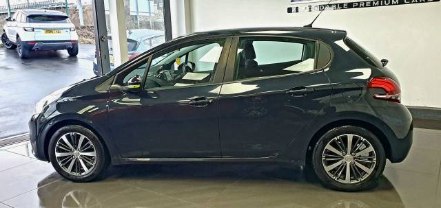 2016 Peugeot 208 1.2 PureTech Active Design Lime Euro 6 5dr
