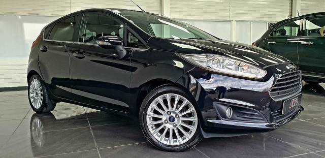 Ford Fiesta 1.0T EcoBoost Titanium Powershift Euro 5 5dr Hatchback Petrol Black