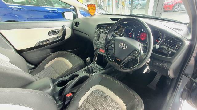 2013 Kia Ceed 1.6 CRDi EcoDynamics 3 Euro 5 (s/s) 5dr