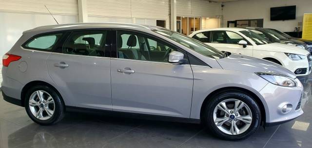 2012 Ford Focus 1.0T EcoBoost Zetec Euro 5 (s/s) 5dr