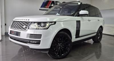 Land Rover Range Rover 4.4 SD V8 Autobiography SUV 5dr Diesel Auto 4WD Euro 5 (339 ps) FULLY LOADED SPEC, MUST SEE SUV Diesel WHITE at Affordable Premium Cars Leeds